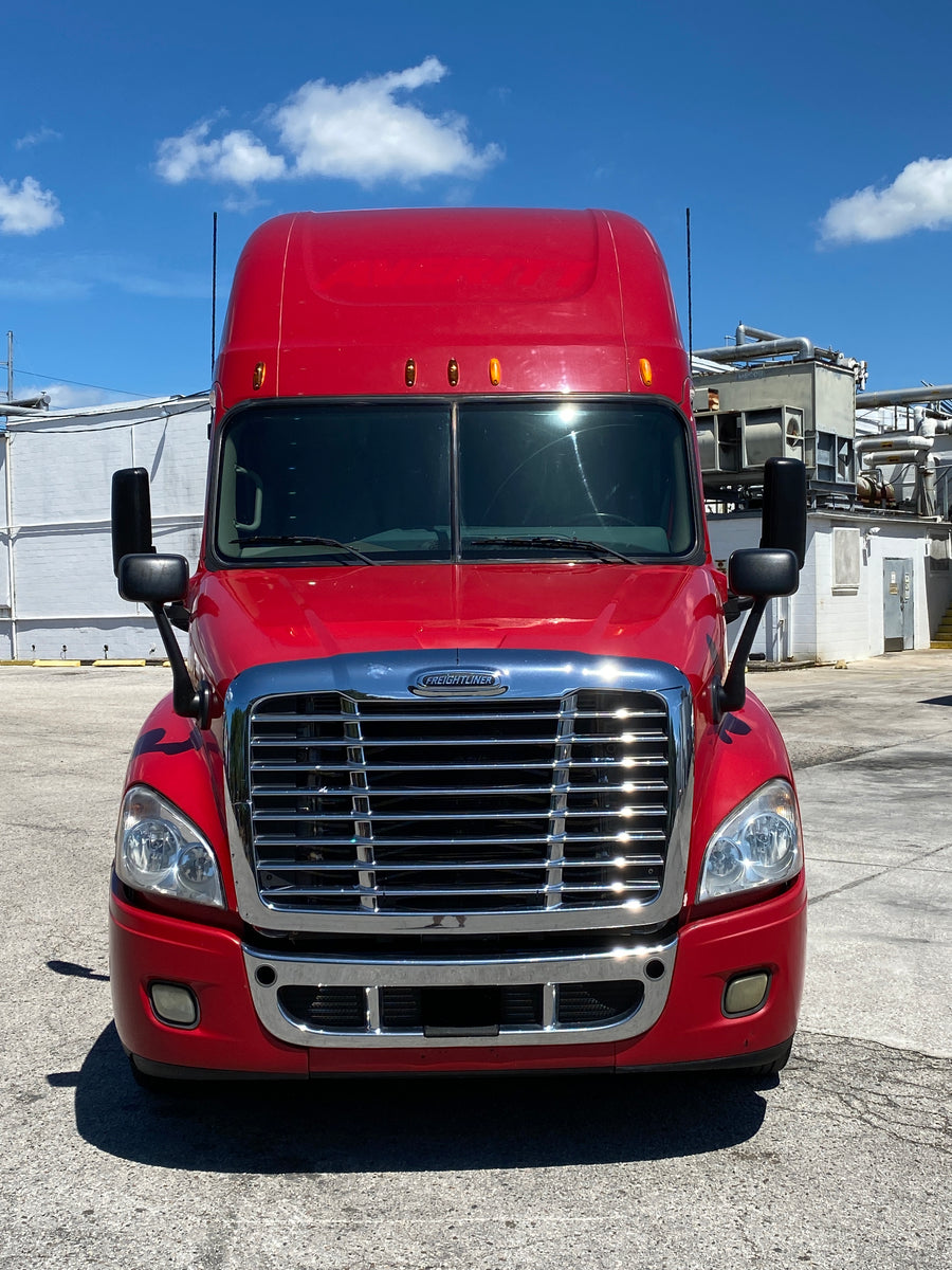 2012 Freightliner Cascadia 125, Cummins ISX, AUTO, APU, Inverter, 568k