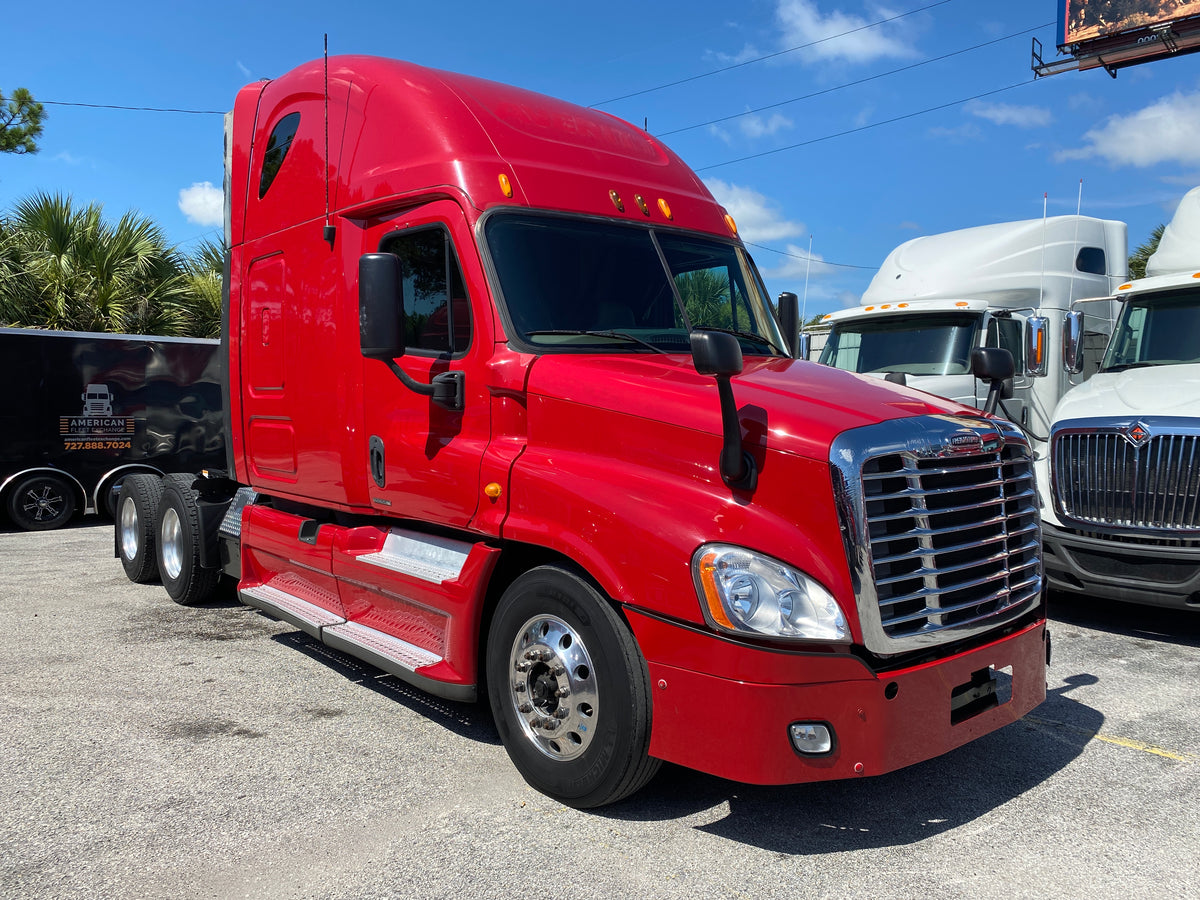 2012 Freightliner Cascadia 125, Cummins ISX, AUTO, APU, Inverter, 641k