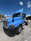 2019 Freightliner Cascadia Daycab 321k LOW MILEAGE  LOCAL TRUCK or Toy Hauler