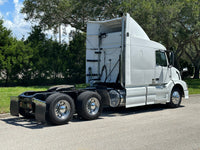 2014 VOLVO VNL630, D13, 425HP, AUTO, 561K MILES!