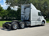 2014 VOLVO VNL630, D13, 425HP, AUTO, 561K MILES!