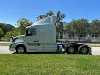 2014 VOLVO VNL630, D13, 425HP, AUTO, 561K MILES!