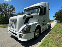 2014 VOLVO VNL630, D13, 425HP, AUTO, 561K MILES!