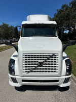 2014 VOLVO VNL630, D13, 425HP, AUTO, 561K MILES!