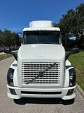2014 VOLVO VNL630, D13, 425HP, AUTO, 561K MILES!