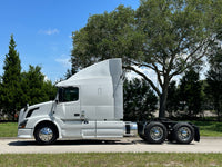 2014 VOLVO VNL630, D13, 425HP, AUTO, 561K MILES!