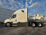 2022 Freightliner Cascadia 126, DD15, DT12, APU, 558K miles 10 NEW TIRES!