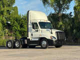 2015 Freightliner Cascadia 113 Evolution LOW MILES Day Cab