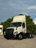 2015 Freightliner Cascadia 113 Evolution LOW MILES Day Cab