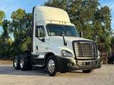 2015 Freightliner Cascadia 113 Evolution LOW MILES Day Cab