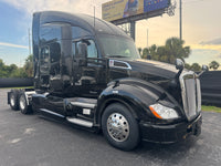 2022 KW T680 Paccar,  AUTO 12 Spd, 591K, FACTORY WARRANTY, THERMO KING APU