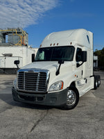 2016 Freightliner Cascadia Detroit DD15, 10 Speed,  New Tires, RUNS STRONG!