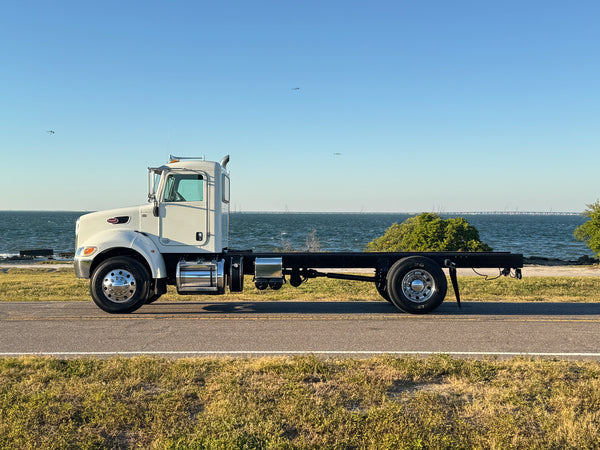 2013 Peterbil 337 Cab & Chassis AUTO 228k