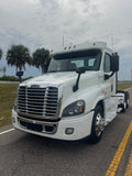 2019 Freightliner Cascadia Daycab MANUAL GREAT LOCAL TRUCK or Toy Hauler