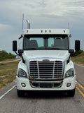 2019 Freightliner Cascadia Daycab MANUAL GREAT LOCAL TRUCK or Toy Hauler