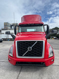 2021 Volvo VNR64T300 Day Cab Semi Truck D13 Engine I-Shift, ONLY 327k miles