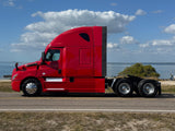 2023 FREIGHTLINER CASCADIA 126, DD15, DT-12 AUTO,557k miles, APU, Driver Loft!