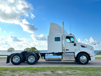 2017 Peterbilt 579 WARRANTY, Fedex Specs, NEW ENGINE!