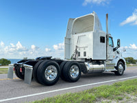 2017 Peterbilt 579 WARRANTY, Fedex Specs, NEW ENGINE!