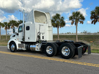 2017 Peterbilt 579 WARRANTY, Fedex Specs, NEW ENGINE!