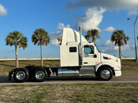 2017 Peterbilt 579 WARRANTY, Fedex Specs, NEW ENGINE!