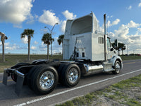2017 Peterbilt 579 WARRANTY, Fedex Specs, NEW ENGINE!