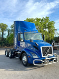 2021 Volvo VNR DayCab D13, I-Shift, One owner,  552k miles