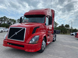 2013 Volvo VNL 670 CUMMINS ISX, AUTO, APU, INVERTER, 605K Miles