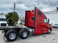 2013 Volvo VNL 670 CUMMINS ISX, AUTO, APU, INVERTER, 605K Miles