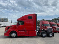 2013 Volvo VNL 670 CUMMINS ISX, AUTO, APU, INVERTER, 605K Miles