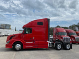 2013 Volvo VNL 670 CUMMINS ISX, AUTO, APU, INVERTER, 605K Miles