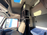 2013 Volvo VNL 670 CUMMINS ISX, AUTO, APU, INVERTER, 605K Miles