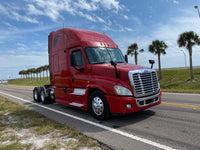 2014 Freightliner Cascadia 125, Detroit DD15, AUTO, APU, Inverter, 493k Miles!!!