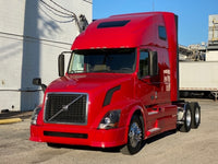 2013 Volvo VNL 670 CUMMINS ISX, AUTO, APU, INVERTER, 605K Miles