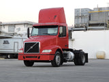 2005 Volvo VNM64T200 Day Cab