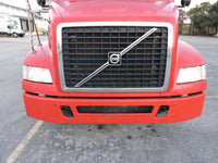 2005 Volvo VNM64T200 Day Cab