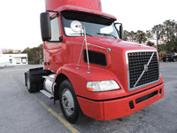 2005 Volvo VNM64T200 Day Cab
