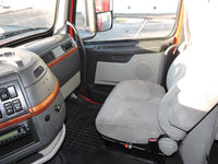 3 X 2013 Volvo VNL 670 CUMMINS ISX, AUTO, APU, INVERTER, 600K