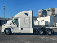 2016 Freightliner Cascadia 125, Cummins ISX, 10 Speed, 450HP, TK APU!!!