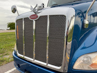 2015 Peterbilt 587 Cummins ISX , APU, FRESH TIRES, FRIDGE