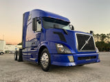 2013 Volvo VNL 670 CUMMINS ISX, NEW ENGINE IN 2016, 522K, FRIDGE, MICROWAVE, LED HEADLIGHTS
