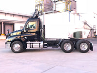 2012 Freightliner Cascadia Daycab 463k