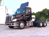 2012 Freightliner Cascadia Daycab 463k