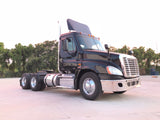 2012 Freightliner Cascadia Daycab 463k