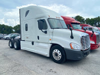 2017 Freightliner Cascadia EVO, Cummins ISX, AUTO, APU, 636k Miles