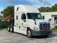 2017 Freightliner Cascadia AUTO, DD15,Thermo King APU, DOUBLE BUNK!