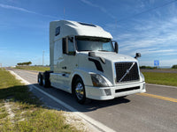 2014 VOLVO VNL64T670, Volvo power, I-shift, Auto, Fresh tires, GREAT MPG