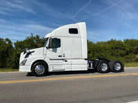 2014 VOLVO VNL64T670, Volvo power, I-shift, Auto, Fresh tires, GREAT MPG