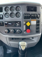 2015 Peterbilt 579 10 Spd, 709k MILES,Double Bunk, Inverter, New Brakes