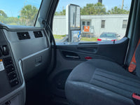 2015 Peterbilt 579 10 Spd, 709k MILES,Double Bunk, Inverter, New Brakes